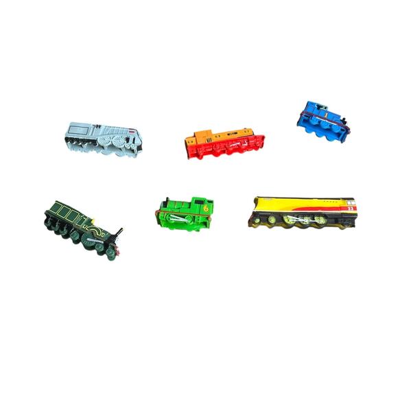 Thomas and Friends My Busy Books Set Storybook Playmat 6 Train Figures - Picture 7 of 13